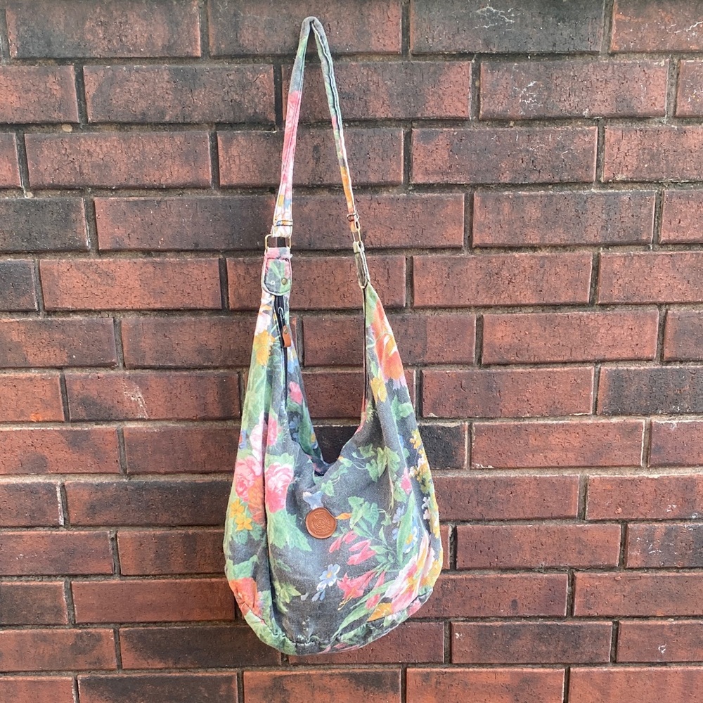 Vintage floral slouchy bag